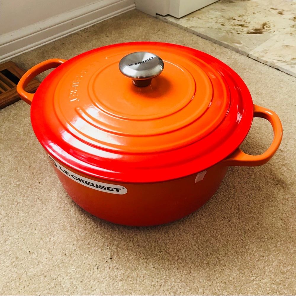 Le Creuset new #28 7.25qt Volcanic